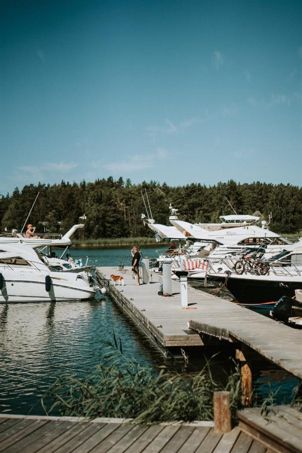 Tackork Gard & Marina Villa Nagu Eksteriør billede